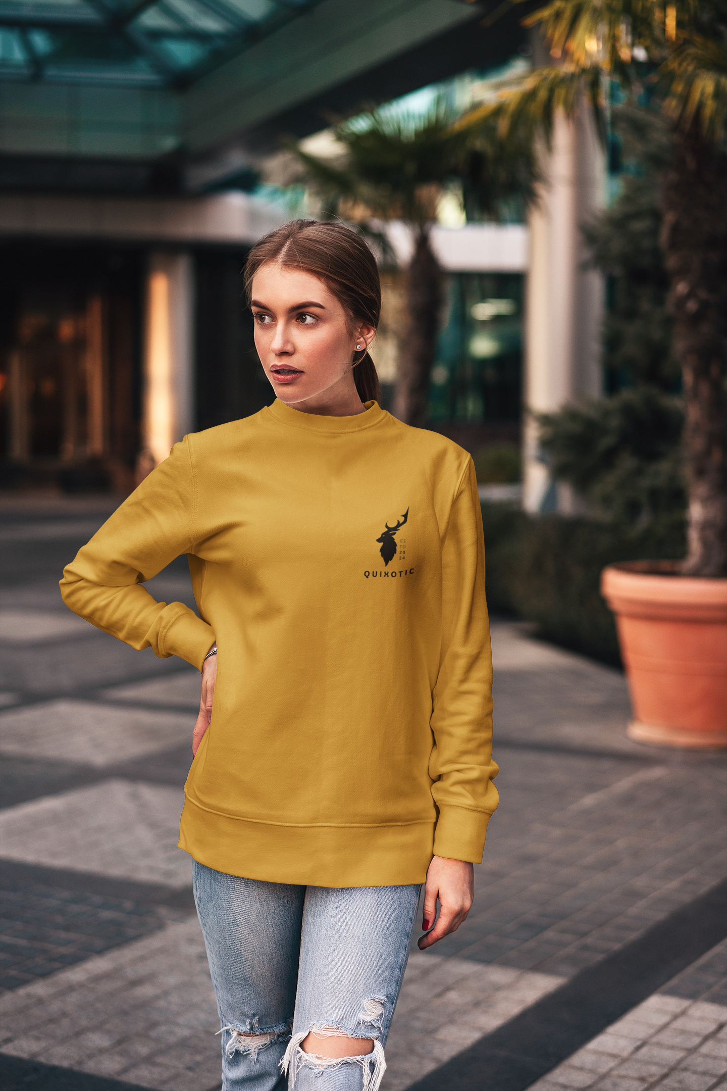 Cozy Essential Sweatshirt - Mustard